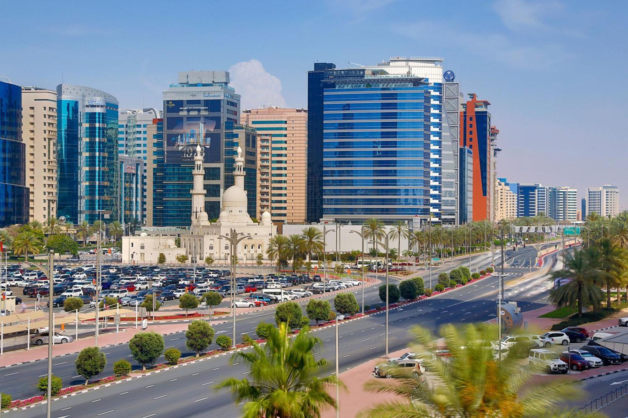 Sheraton Dubai Creek Hotel & Towers Kültér fotó Al Qusais